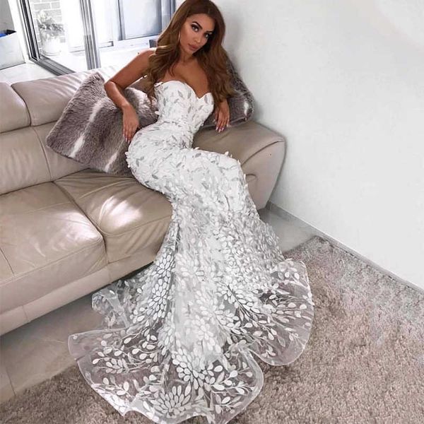 superior white strapless lasso rayon trumpet bandage party at night pretty dress suiz
superior white strapless lasso rayon trumpet bandage party at night pretty dress suiz