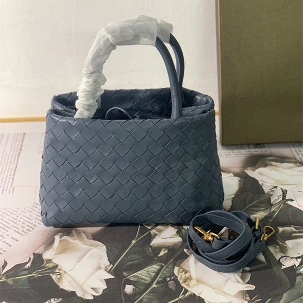 womens shoulder bags black handbag fashion cross bag leather woven totes retro large capacity design purse
womens shoulder bags black handbag fashion cross bag leather woven totes retro large capacity design purse