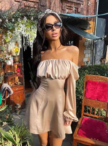women lantern sleeve a-line satin mini dress square collar khahi high streert casual mini dress autumn women, Black;gray
women lantern sleeve a-line satin mini dress square collar khahi high streert casual mini dress autumn women, Black;gray