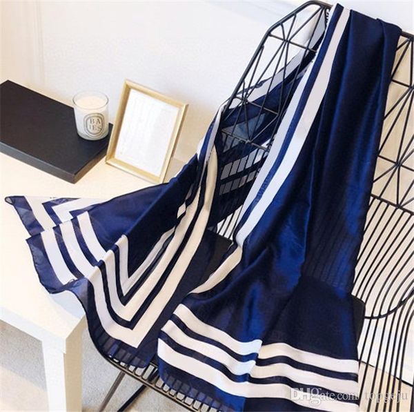 190*80 wholesale 2021 new fashion silk scarf for women spring designer floral flower long scarves wrap with tag 180x90cm shawls, Blue;gray
190*80 wholesale 2021 new fashion silk scarf for women spring designer floral flower long scarves wrap with tag 180x90cm shawls, Blue;gray