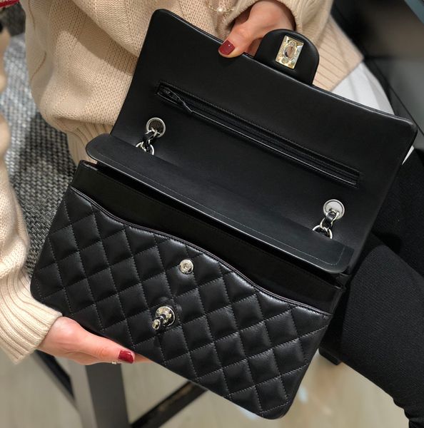 aaaaa+popular handbag channel women's brand luxury bag 2022 eather gold chain crossbody 2.55cm black and white pink cattle clip sheepsk
aaaaa+popular handbag channel women's brand luxury bag 2022 eather gold chain crossbody 2.55cm black and white pink cattle clip sheepsk