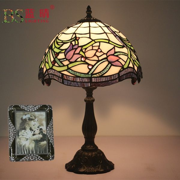 tiffany european bedroom bedside creative study bar restaurant decorative desk lamp 
tiffany european bedroom bedside creative study bar restaurant decorative desk lamp