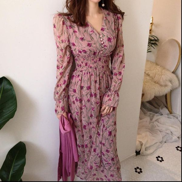 fashion v neck floral print elastic waist women dress vintage flare sleeve front buttons a line female long dresses, Black;gray
fashion v neck floral print elastic waist women dress vintage flare sleeve front buttons a line female long dresses, Black;gray