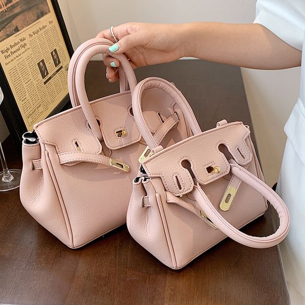 outlet online 70% off sale 2021 new bag fashion red wedding single shoulder women's hand with litchi pattern
outlet online 70% off sale 2021 new bag fashion red wedding single shoulder women's hand with litchi pattern
