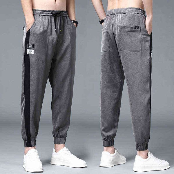men's jeans loose sports 2021 summer slim elastic waist men's casual 9-point pants, Blue
men's jeans loose sports 2021 summer slim elastic waist men's casual 9-point pants, Blue