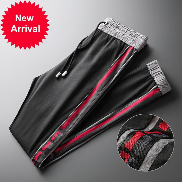 2021 men jogger new elastic drawstring street pants fashion side stripe designer runners aexm, Black
2021 men jogger new elastic drawstring street pants fashion side stripe designer runners aexm, Black
