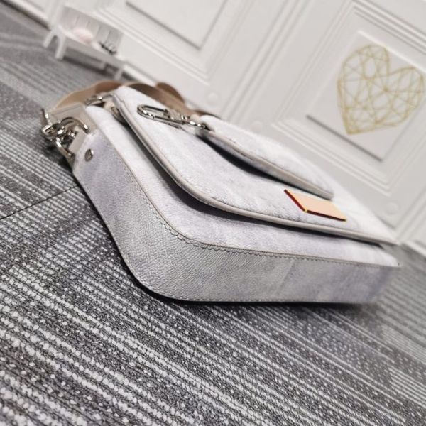 2021 fashion bags ladies handbags purses men women tote bag sheepskin leather shoulderbag backpack handbag purse, Black
2021 fashion bags ladies handbags purses men women tote bag sheepskin leather shoulderbag backpack handbag purse, Black