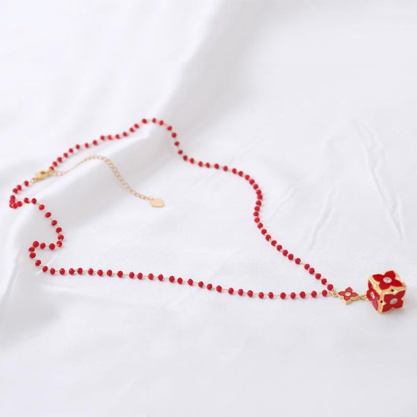 pendant necklaces oyb three-dimensional square four-leaf clover ladies crystal chain short necklace flower collar jewelry, Silver 
pendant necklaces oyb three-dimensional square four-leaf clover ladies crystal chain short necklace flower collar jewelry, Silver