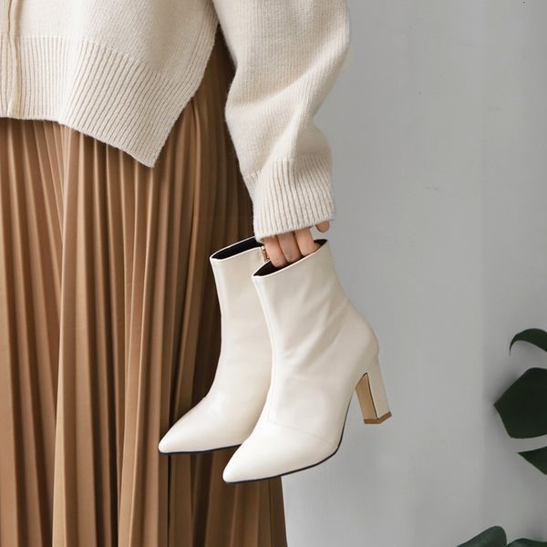 fashion to a thick heel four inches/six inches high heels single women's size 33-42 black boots lvxe
fashion to a thick heel four inches/six inches high heels single women's size 33-42 black boots lvxe