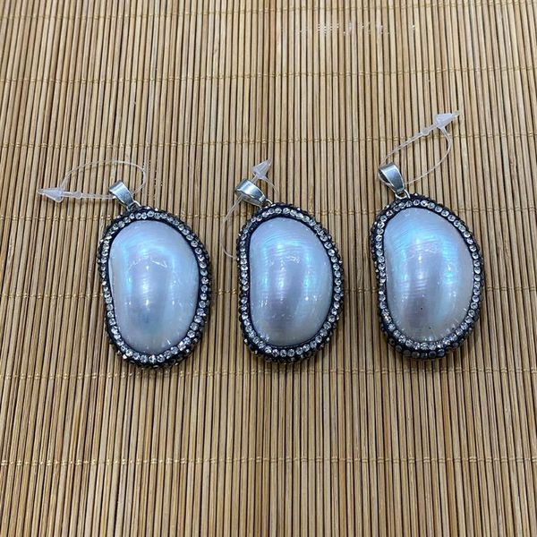 charms natural white conch oval pendant with diamonds can be made to create exquisite charm jewelry earrings accessories wholesale, Bronze;silver
charms natural white conch oval pendant with diamonds can be made to create exquisite charm jewelry earrings accessories wholesale, Bronze;silver