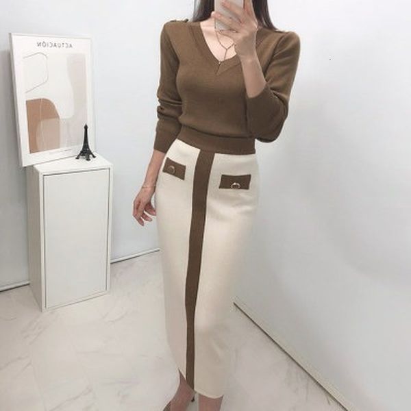 2021 new autumn korean knitted elegant two piece sets women v-neck sweater + color-blocked long skirt ladies fashion suits outfits 1bze, White
2021 new autumn korean knitted elegant two piece sets women v-neck sweater + color-blocked long skirt ladies fashion suits outfits 1bze, White