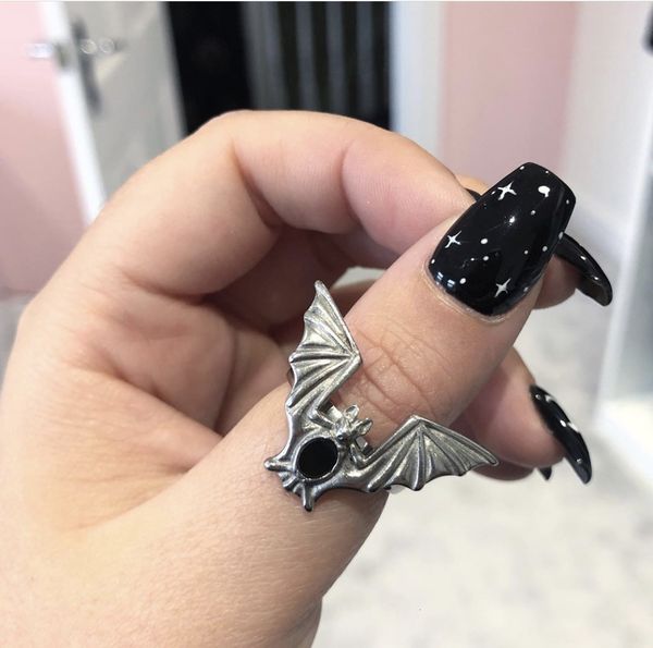 designer rings creative antique horror bat flying design for men fashion trend punk style party cocktail halloween jewelry, Golden;silver
designer rings creative antique horror bat flying design for men fashion trend punk style party cocktail halloween jewelry, Golden;silver