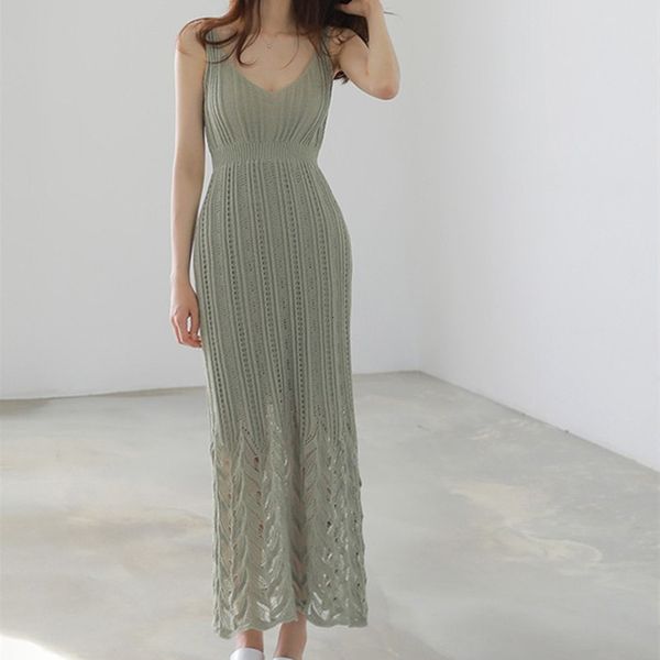 2021 new runway knitted women fashion hollow out dresses sweater knitting sleeveless casual maxi long elastic dress vestidos vzui, Black;gray
2021 new runway knitted women fashion hollow out dresses sweater knitting sleeveless casual maxi long elastic dress vestidos vzui, Black;gray
