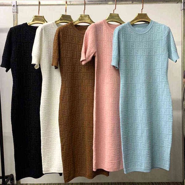 2022 factory wholesale new summer ice curly bead round neck short sleeve knitted women's slim dress, Black;gray
2022 factory wholesale new summer ice curly bead round neck short sleeve knitted women's slim dress, Black;gray