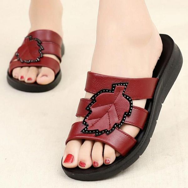 slippers large size women sandals summer 2021 fashion female genuine leather flat bottom non-slip wedge mother shoes zz143, Black
slippers large size women sandals summer 2021 fashion female genuine leather flat bottom non-slip wedge mother shoes zz143, Black
