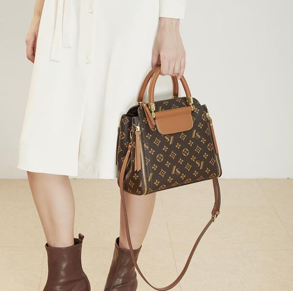 evening bags female large capacity fashion all- handbag luxury printing messenger bucket bag
evening bags female large capacity fashion all- handbag luxury printing messenger bucket bag