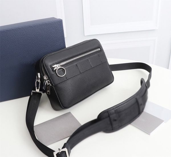 women men bags fashion wide shoulder strap flap handbag retro leather saddle square hand bag shoulder bag messenger crossbody
women men bags fashion wide shoulder strap flap handbag retro leather saddle square hand bag shoulder bag messenger crossbody