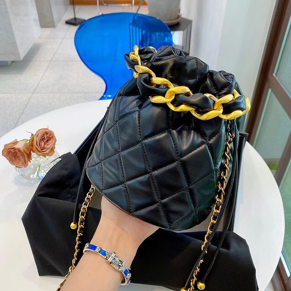 drawstring shoulder bags crossbody mini genuine leather luxury bag gold chain fashion perforated high-quality different colors with original
drawstring shoulder bags crossbody mini genuine leather luxury bag gold chain fashion perforated high-quality different colors with original