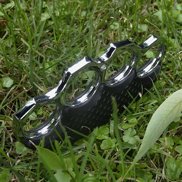 original clamp anti-slip metal knuckle duster finger tiger safety defense four finger knuckle self-defense bracele
original clamp anti-slip metal knuckle duster finger tiger safety defense four finger knuckle self-defense bracele