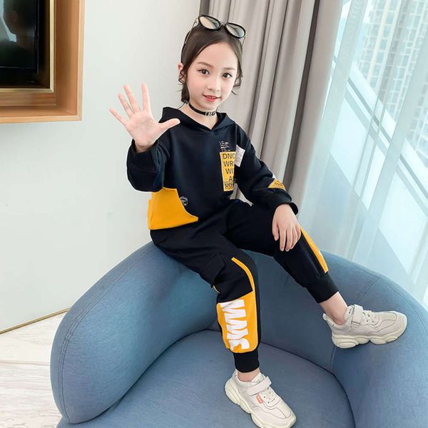 children's 2021 new girls' suit sports spring dress, White 
children's 2021 new girls' suit sports spring dress, White