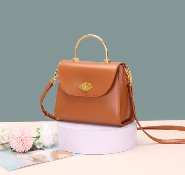 d18 new style men's and women's shoulder bag handbag fashion bag designer handbag purse
d18 new style men's and women's shoulder bag handbag fashion bag designer handbag purse