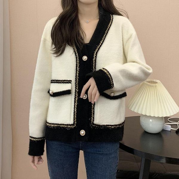 women's jackets 2021 korean fashion commute retro wild loose v-neck hit color design single-breasted double-pocket knitted cardigan jac, Black;brown
women's jackets 2021 korean fashion commute retro wild loose v-neck hit color design single-breasted double-pocket knitted cardigan jac, Black;brown