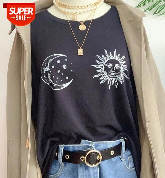 sunfiz HJN Sun And Moon Printed T-Shirt Women Retro Style Tarot Tee Grunge Aesthetic Shirt Gothic Clothing #zg6J, White
sunfiz HJN Sun And Moon Printed T-Shirt Women Retro Style Tarot Tee Grunge Aesthetic Shirt Gothic Clothing #zg6J, White