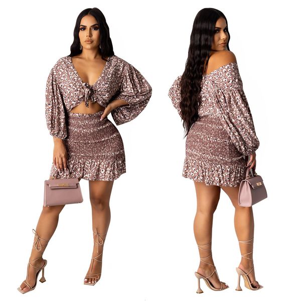 2021 fashion halter long sleeves printting crop mini skirt women autumn new style suit two piece set v385, Black;gray
2021 fashion halter long sleeves printting crop mini skirt women autumn new style suit two piece set v385, Black;gray