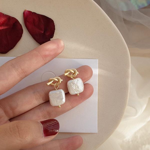 stud s925 sterling silver earrings for women fog face personalized knot pearl jewelry wholesale, Golden;silver
stud s925 sterling silver earrings for women fog face personalized knot pearl jewelry wholesale, Golden;silver