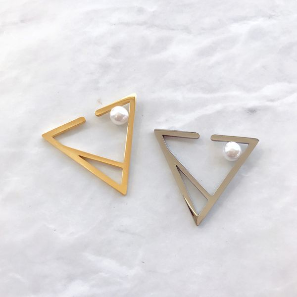 ook ear holeless earbone nail one-in-one triangle pearl geometric metal mesh red cold wind celestine luxurys designers jewelry, Silver
ook ear holeless earbone nail one-in-one triangle pearl geometric metal mesh red cold wind celestine luxurys designers jewelry, Silver