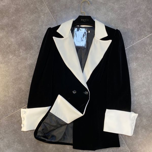 2021 new fashion casual fall lapel and long black sleeve color double breasted thin blazer female jacket wfed, White;black
2021 new fashion casual fall lapel and long black sleeve color double breasted thin blazer female jacket wfed, White;black