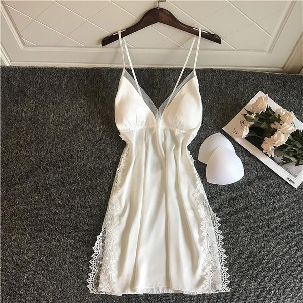 women nightgowns lace satin sleepwear v-neck nightdress with chest pads homewear summer thin backless lounge soft nightwear, Black;red
women nightgowns lace satin sleepwear v-neck nightdress with chest pads homewear summer thin backless lounge soft nightwear, Black;red