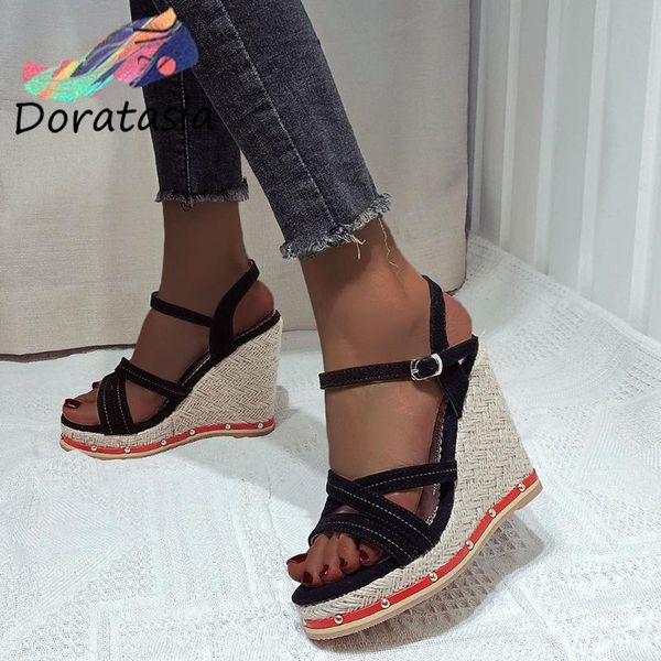 sandals doratasia plush size 50 women solid buckle open toe platform shoes high wedges vintage casual, Black
sandals doratasia plush size 50 women solid buckle open toe platform shoes high wedges vintage casual, Black
