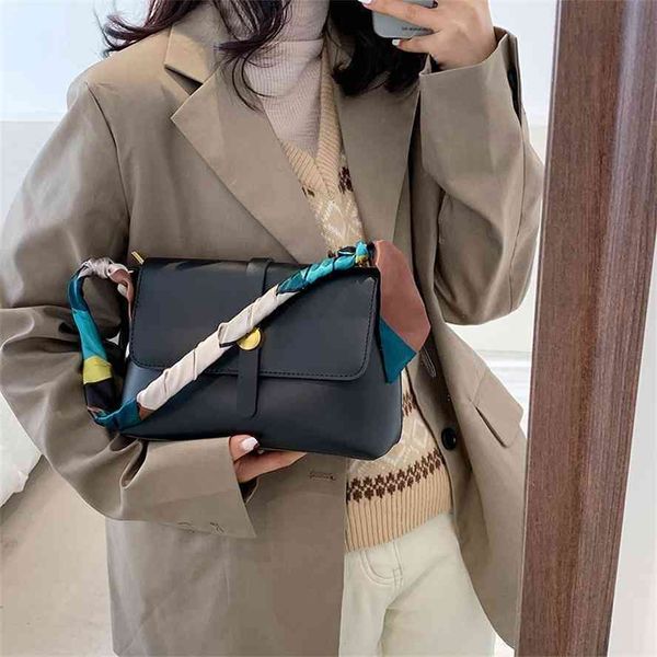 foreign style underarm women's 2021 new fashion silk scarf portable small square popular one shoulder messenger bag
foreign style underarm women's 2021 new fashion silk scarf portable small square popular one shoulder messenger bag