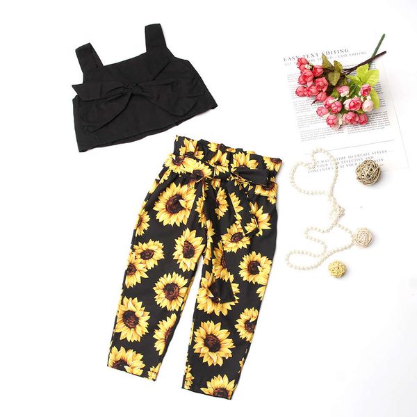 girls' spring and vest summer sunflower pattern pants two-piece children's wear fashion
girls' spring and vest summer sunflower pattern pants two-piece children's wear fashion