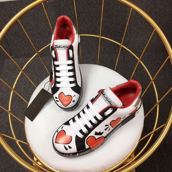 dg 2021 leisure shoes spring spring autumn sneakers leather men white woman shoes gymnastics dancing driving flat casual shoes large, Red;white
dg 2021 leisure shoes spring spring autumn sneakers leather men white woman shoes gymnastics dancing driving flat casual shoes large, Red;white