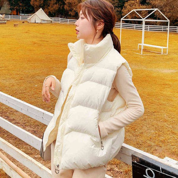 2021 spring and autumn white duck down vest women's short korean waistcoat off-season, Black;white
2021 spring and autumn white duck down vest women's short korean waistcoat off-season, Black;white