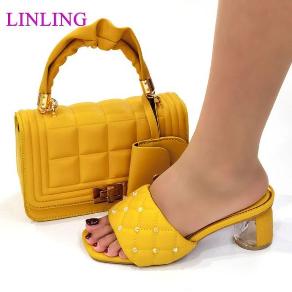 dress shoes special design 2021 summer and bag set in yellow color italian lady matching for garden party, Black
dress shoes special design 2021 summer and bag set in yellow color italian lady matching for garden party, Black
