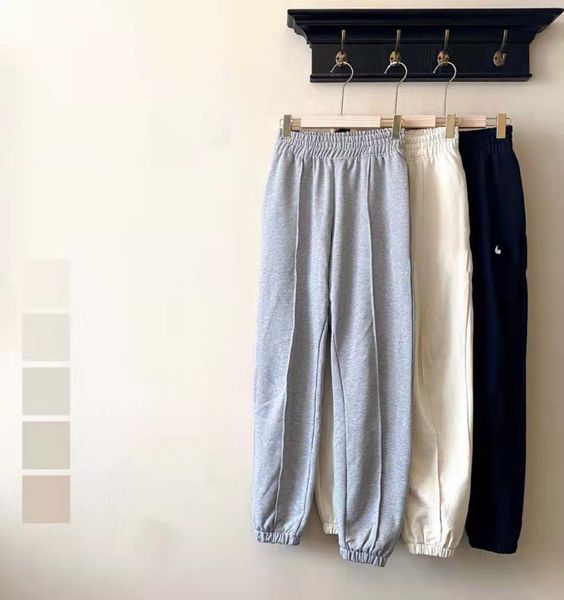 luxury design spring guard women's loose casual pants terry cotton three-dimensional embroidery hem simple couple style, White;black
luxury design spring guard women's loose casual pants terry cotton three-dimensional embroidery hem simple couple style, White;black