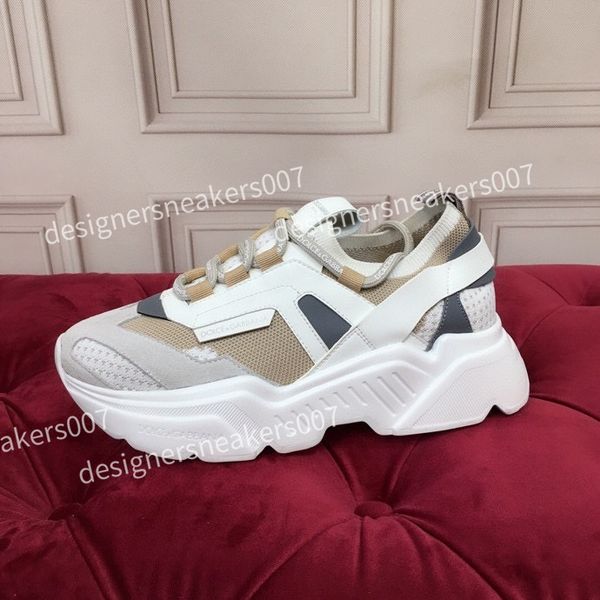 new paris 17fw triple s designer shoes boots mens womens clear sole athletic black white retro green trainers fashion platform sneakers
new paris 17fw triple s designer shoes boots mens womens clear sole athletic black white retro green trainers fashion platform sneakers