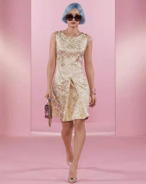 2021 New Summer Women Midi Dress Jacquard Round-neck Sleeveless Print Vintage Dusty Pink Lace Embroidery Gorgeous Sicily Runway 4abx, Black;gray
2021 New Summer Women Midi Dress Jacquard Round-neck Sleeveless Print Vintage Dusty Pink Lace Embroidery Gorgeous Sicily Runway 4abx, Black;gray
