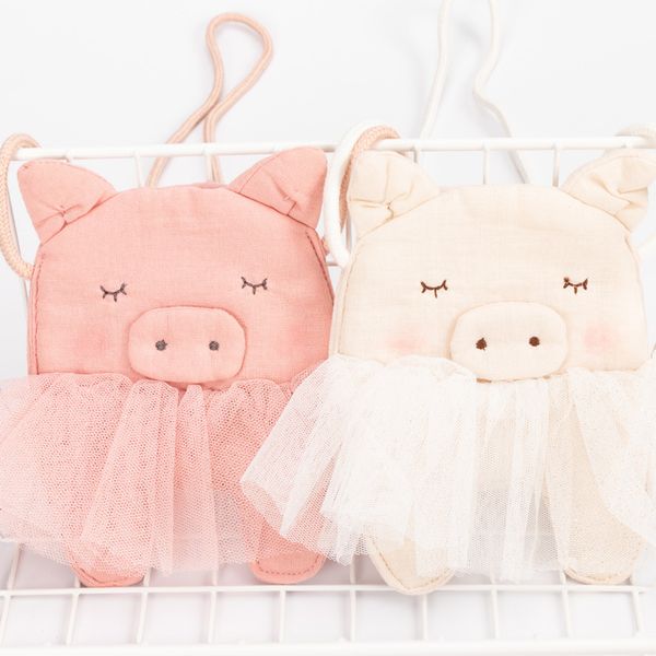 2019 cartoon piglet children's coin purse cute children's cross-body handmade bag little girl pink heart little girl small bag, Red;black
2019 cartoon piglet children's coin purse cute children's cross-body handmade bag little girl pink heart little girl small bag, Red;black