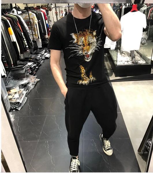2021 new men's t-shirt summer fashion o net red tiger head drilling slim mercerized cotton short sleeve 01fs, White;black
2021 new men's t-shirt summer fashion o net red tiger head drilling slim mercerized cotton short sleeve 01fs, White;black