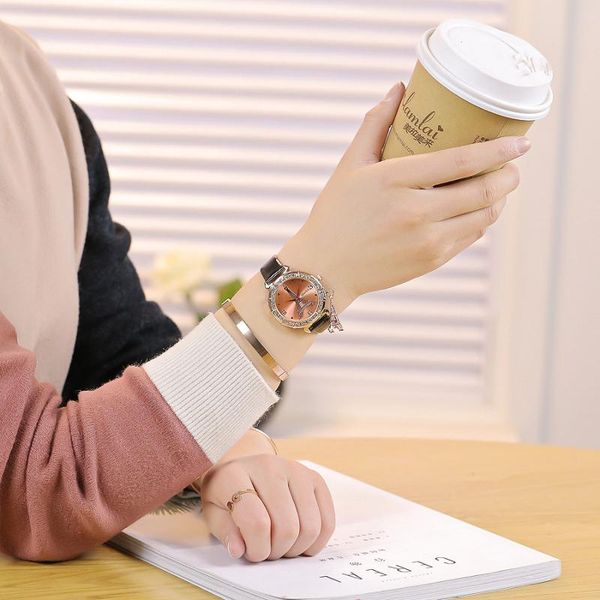 wristwatches women quartz wrist the eiffel tower rhinestone pendant watch bracelet case kadin kol saati zegarki damskie clock, Slivery;brown
wristwatches women quartz wrist the eiffel tower rhinestone pendant watch bracelet case kadin kol saati zegarki damskie clock, Slivery;brown