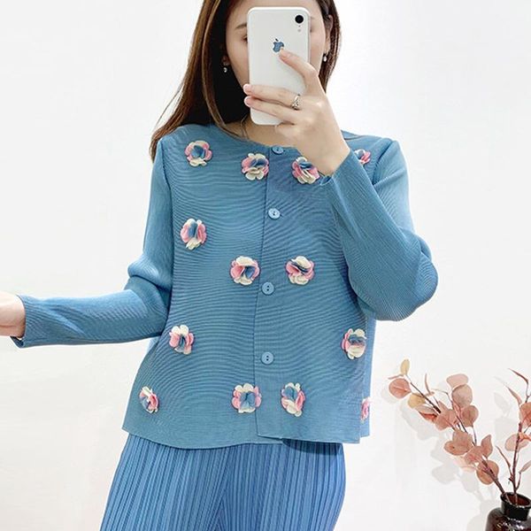 women's jackets miyake pleated flower coat mall jacket 2021 summer blouse retro hong kong flavor loose thin fashion folda for woman, Black;brown
women's jackets miyake pleated flower coat mall jacket 2021 summer blouse retro hong kong flavor loose thin fashion folda for woman, Black;brown