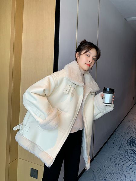 2021 new women 202 autumn winter faux sheep jacket female lambs wool fur leather moto zipper jackets warm outwear a99u3k0, Black
2021 new women 202 autumn winter faux sheep jacket female lambs wool fur leather moto zipper jackets warm outwear a99u3k0, Black