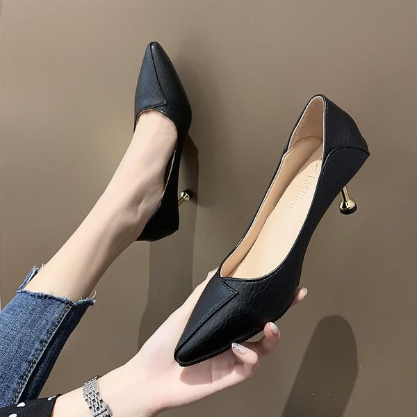 dress shoes the point of fine with high heels joker two single black work in four seasons
dress shoes the point of fine with high heels joker two single black work in four seasons