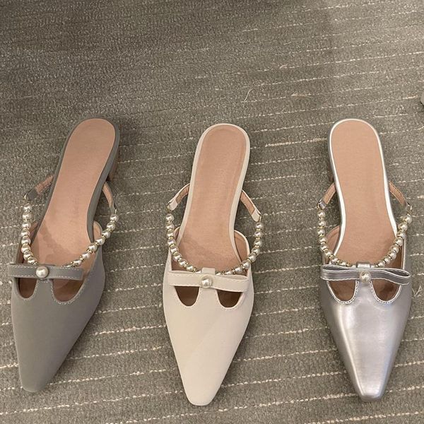 2021 women slippers fashion pearl flat heel slides shoes woman slip on mules casual female flip flops elegant ladies slippers, Black
2021 women slippers fashion pearl flat heel slides shoes woman slip on mules casual female flip flops elegant ladies slippers, Black