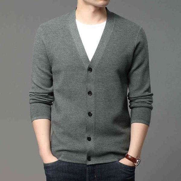 men's jackets 2021 autumn fashion coat middle-aged loose men's sweater casual v-neck long sleeve knitted cardigan, Black;brown
men's jackets 2021 autumn fashion coat middle-aged loose men's sweater casual v-neck long sleeve knitted cardigan, Black;brown