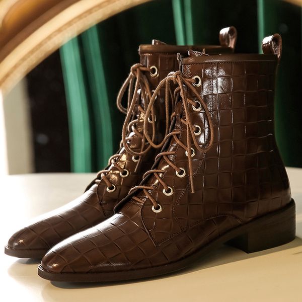 Womens genuine leather Stone pattern lace-up flats ankle boots round toe casual punk motorcycle short boots autumn shoes womenDress Shoes, Black
Womens genuine leather Stone pattern lace-up flats ankle boots round toe casual punk motorcycle short boots autumn shoes womenDress Shoes, Black